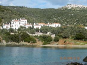 Hotels in Trikeri